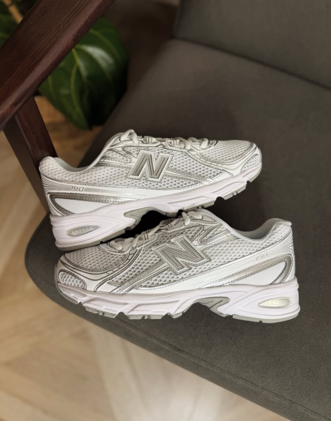 New balance 740 grey