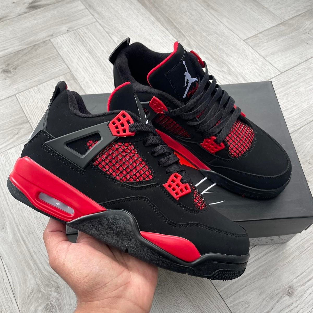 JORDAN RETRO 4 THUNDER