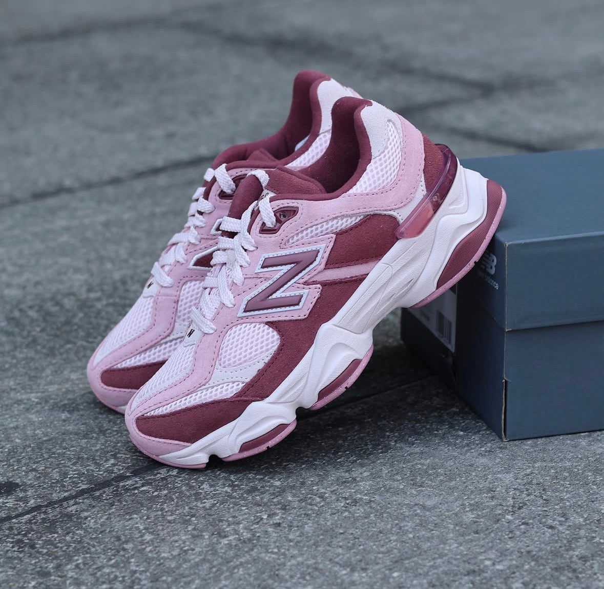 New Balance 9060