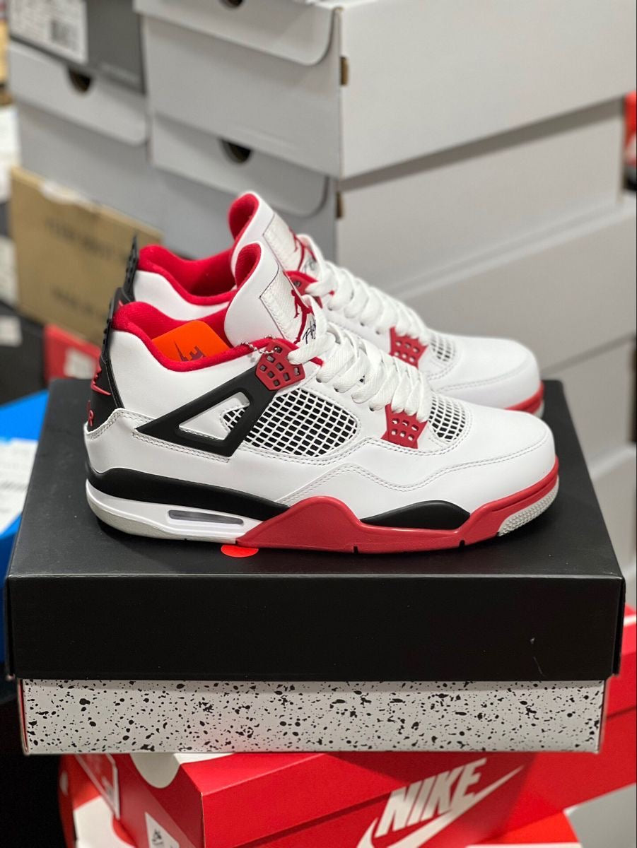 JORDAN RETRO 4 REDCEMENT