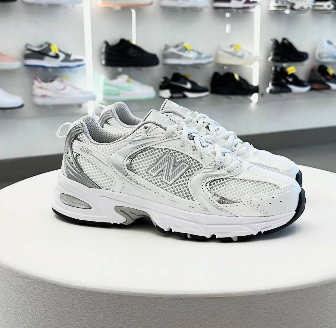 NEW BALANCE 530